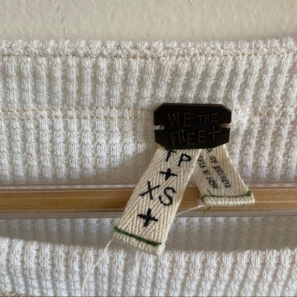 Free People || Blossom Thermal Top with Paisley Balloon Sleeves Ivory XS - Picture 4 of 9